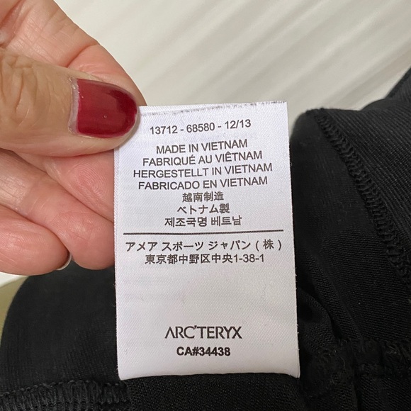 Arc’teryx Wool Blend Black Short Sleeve Top Size M - Picture 12 of 16